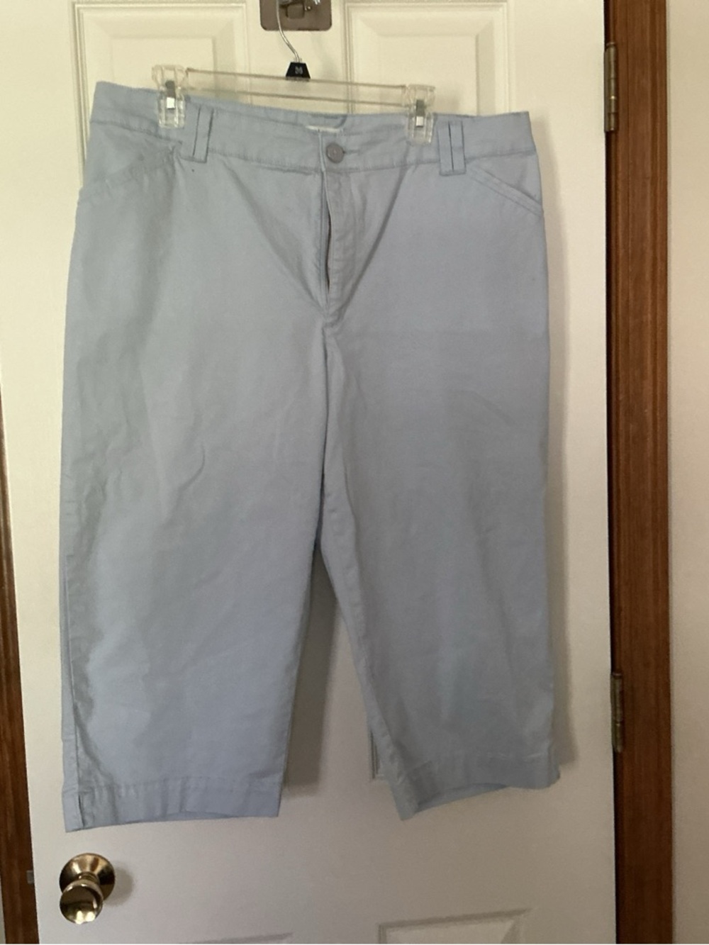 Lee size 18 Light Blue Women's Capri Pants